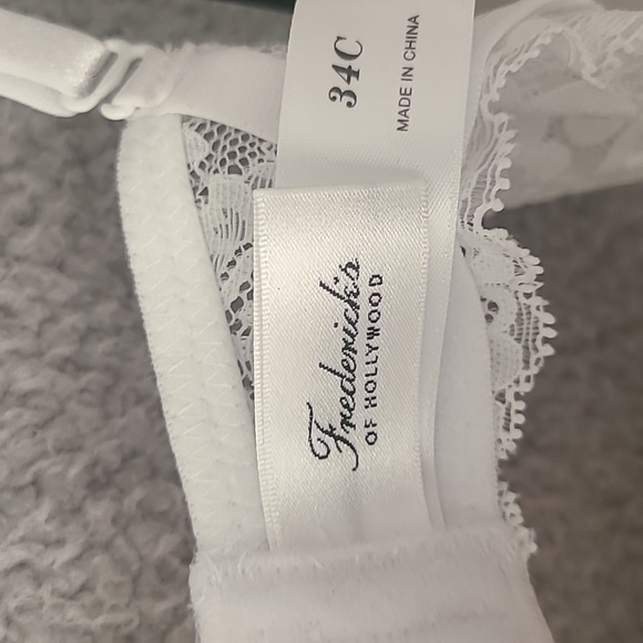 NWT Fredrick’s of Hollywood add 2 cups push up bra! Size 34C - Picture 3 of 7